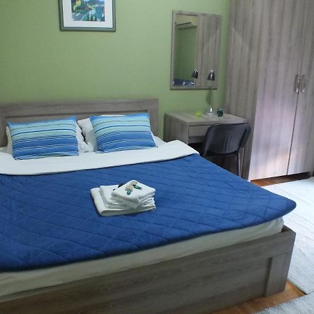 Apartment Temple 포드고리차 외부 사진